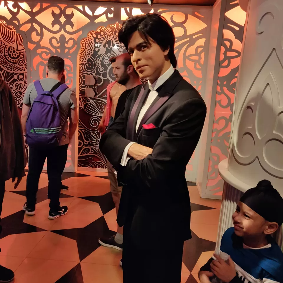 Photo of Dreams Come True: Day Out with SRK at Madame Tussauds London by Hiba Khan