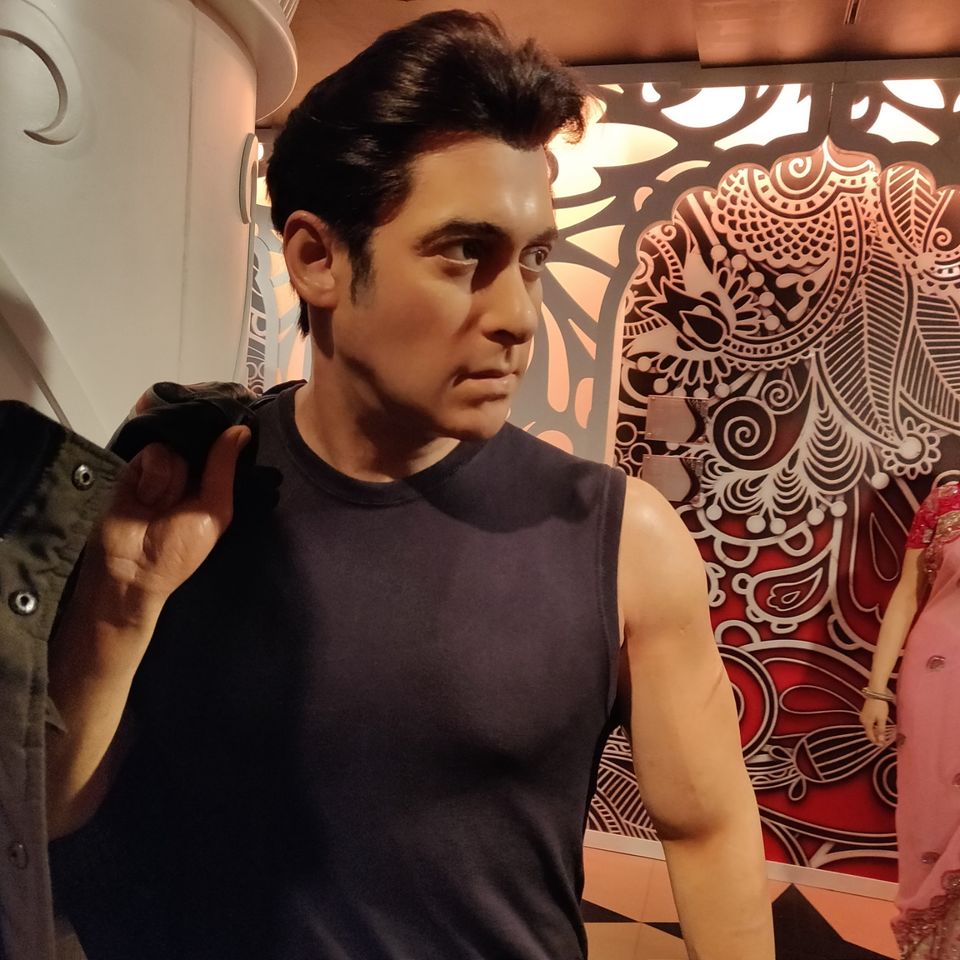 Photo of Dreams Come True: Day Out with SRK at Madame Tussauds London by Hiba Khan