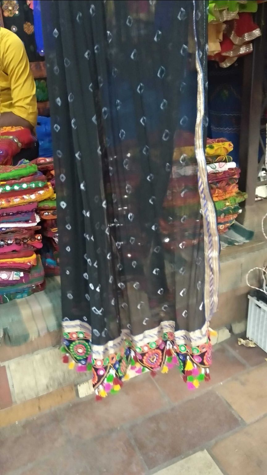 Photo of Law Garden - Kapada Bazar, Netaji Road, Maharashtra Society, Ellisbridge, Ahmedabad, Gujarat, India by pavan