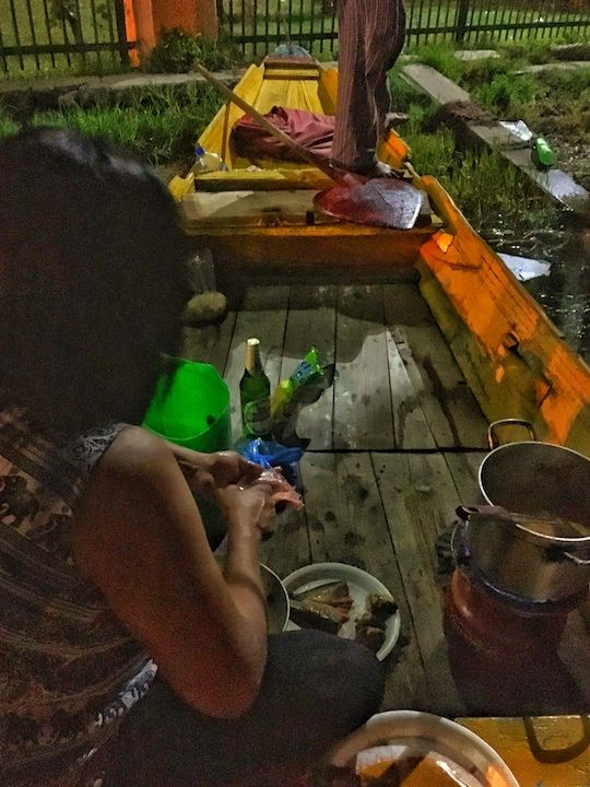 Photo of My Solo Travel in Kashmir: Somewhere Among Kashmiriyat, Curfew and Kahwa, I left my Heart Behind | l 4/17 by Kanika Gupta