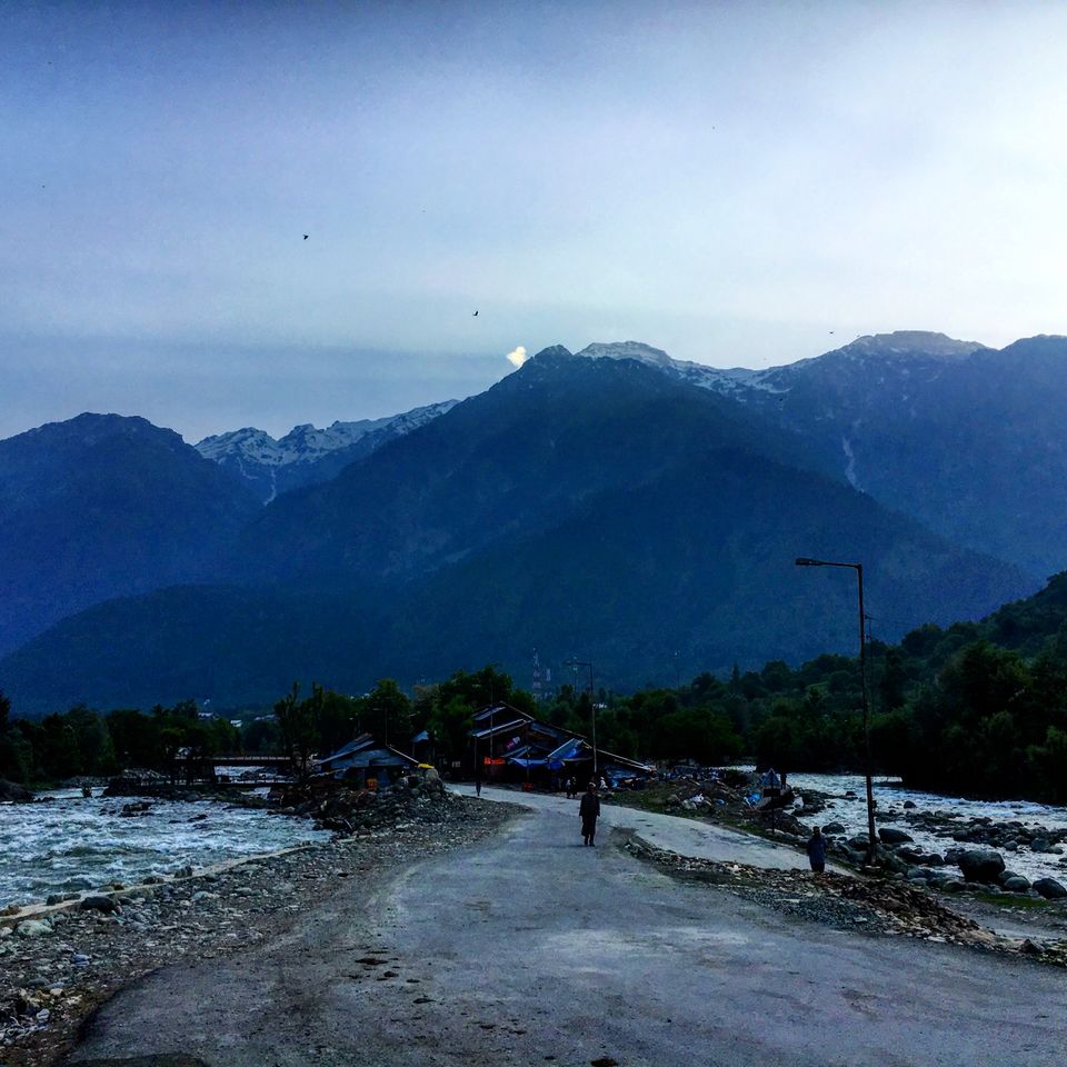 Photo of My Story of How I Failed On the Easiest Trek in Kashmir 2/14 by Kanika Gupta