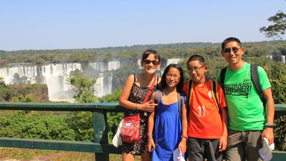 Photo of Meet a couple travelling the world for 1 year with 2 kids 2/5 by Monty Bajaj