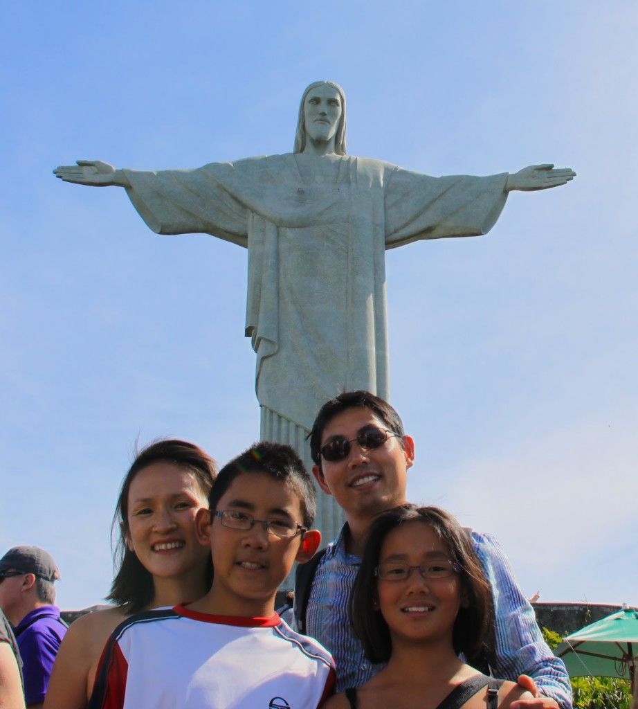 Photo of Meet a couple travelling the world for 1 year with 2 kids 3/5 by Monty Bajaj
