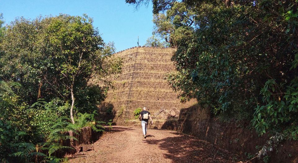 Photo of The hidden Morarji Castle in Mahabaleshwar by Bhataku's Travel Tales