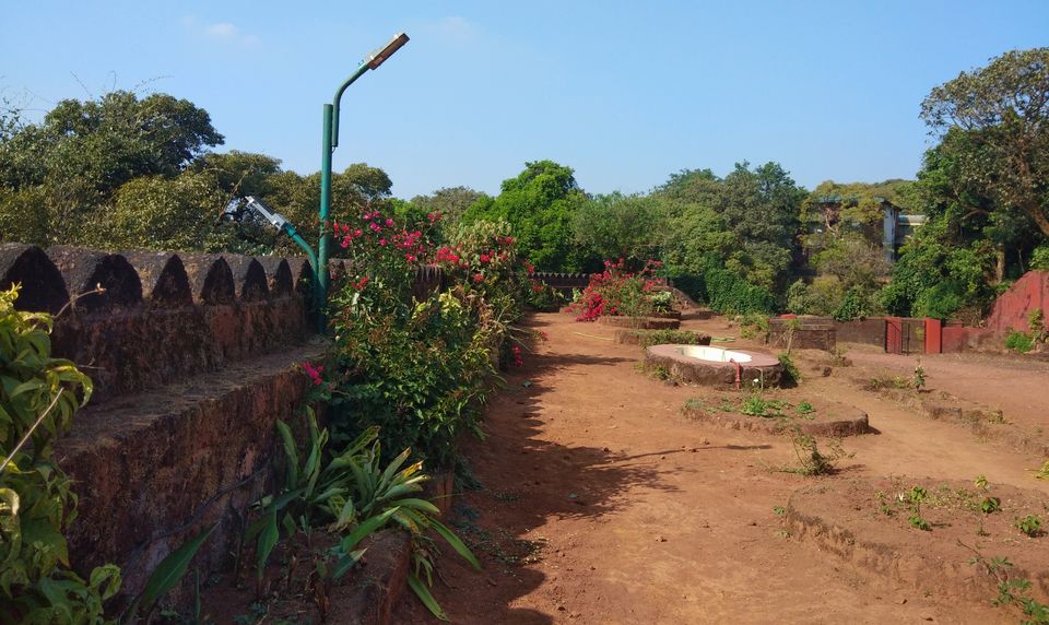 Photo of The hidden Morarji Castle in Mahabaleshwar by Bhataku's Travel Tales
