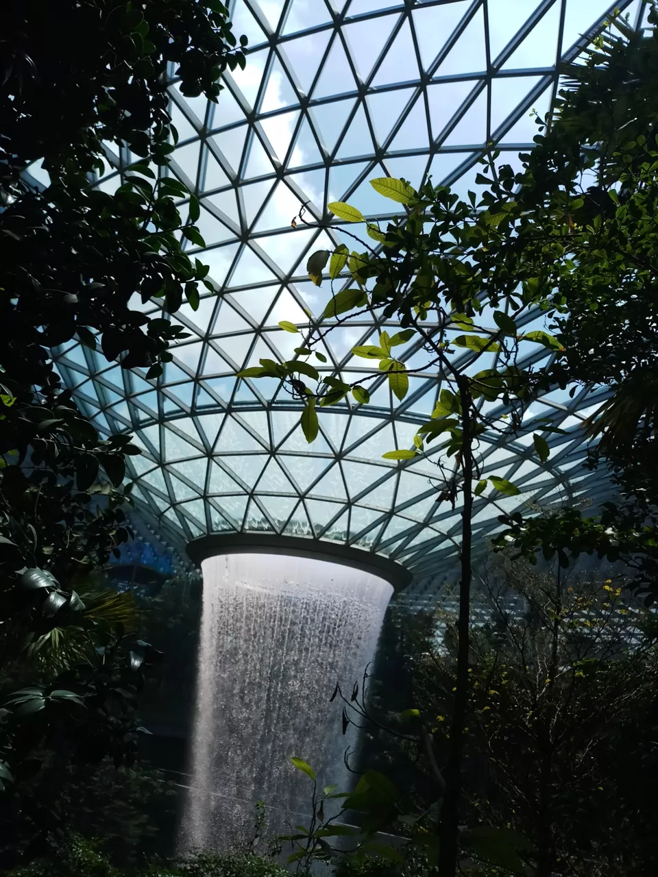 Photo of Airport Boulevard, HSBC Rain Vortex, Singapore by Nikhil Gupta