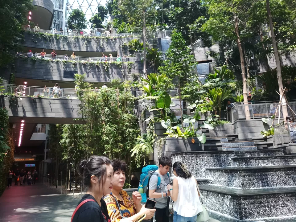 Photo of Airport Boulevard, HSBC Rain Vortex, Singapore by Nikhil Gupta