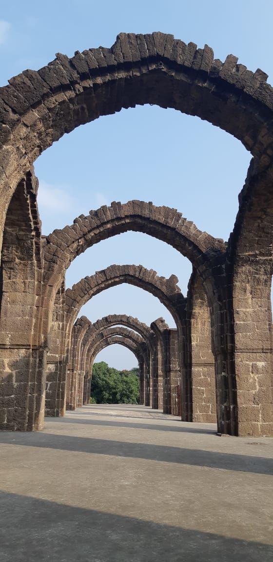 Photo of Road Trip on the North Karnataka Circuit Pune -Bijapur -Aihole-Pattadakal - Badami & Hampi by Aishwarya Rao