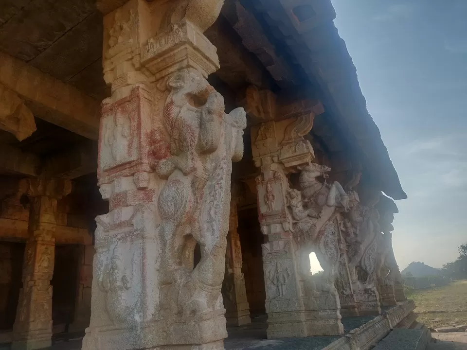 Photo of Kudure Gombe Mantapa, Hampi, Karnataka, India by Aishwarya Rao