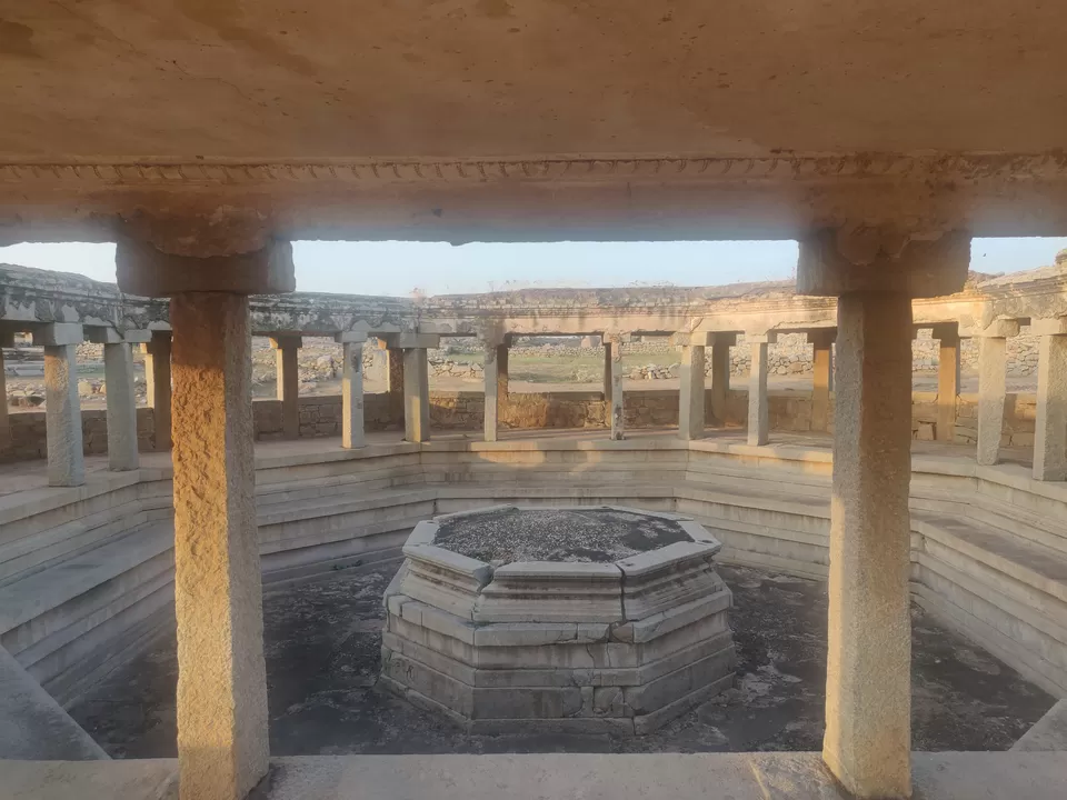 Photo of Octagonal Bath, Hampi, Karnataka, India by Aishwarya Rao