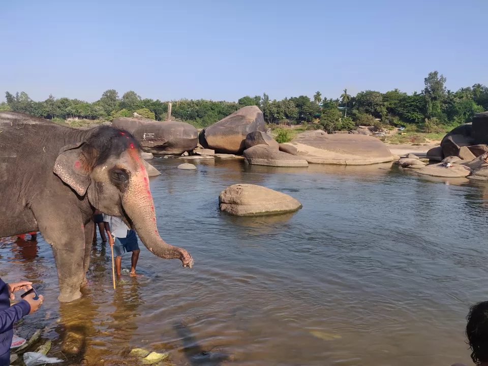 Photo of Virupaksha Temple, Hampi, River Road, Hampi, Karnataka, India by Aishwarya Rao
