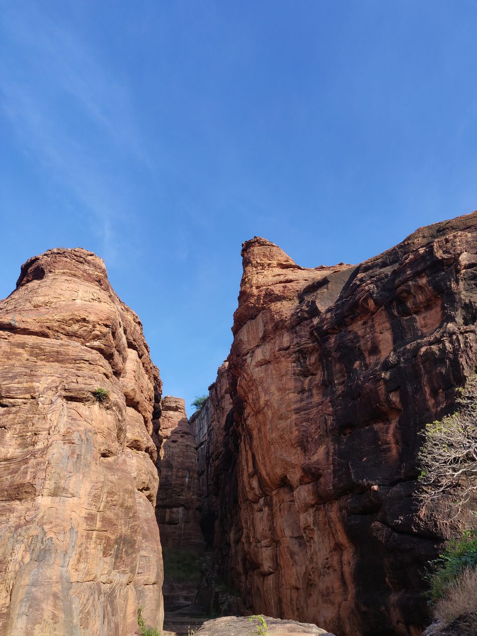 Photo of Badami Fort, Badami, Karnataka, India by Aishwarya Rao