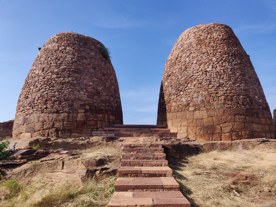 Photo of Badami Fort, Badami, Karnataka, India by Aishwarya Rao
