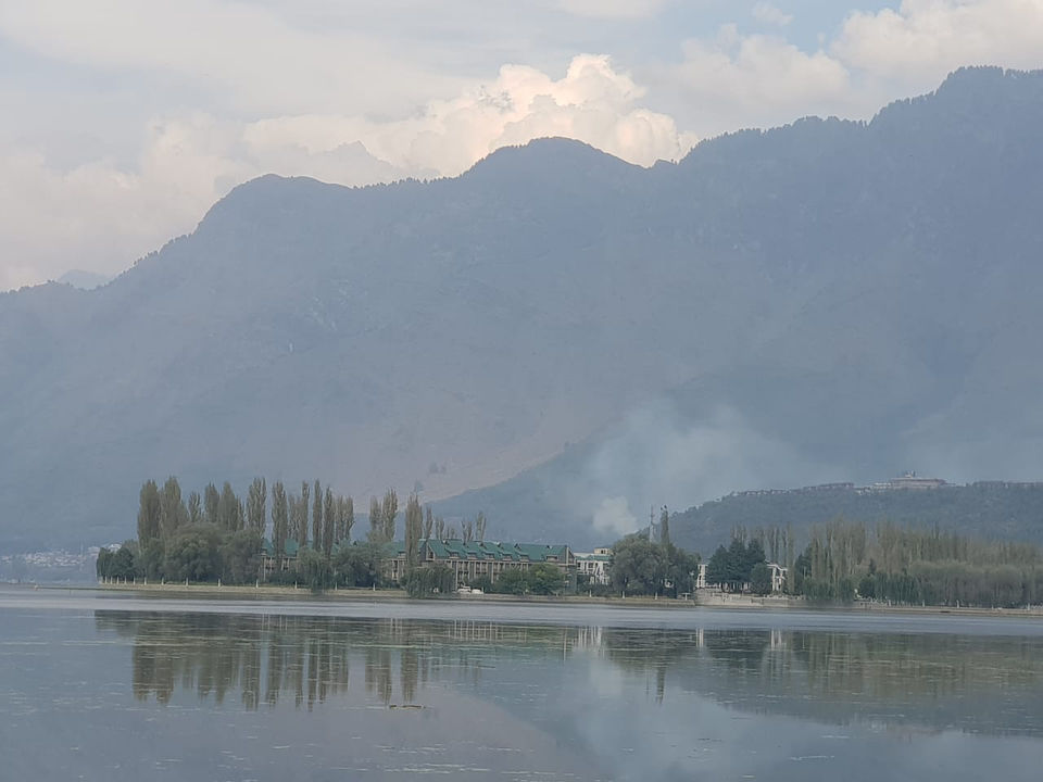 Photo of 4 Days Of Autumn In Jammu &Kashmir by Saheli Banerjee