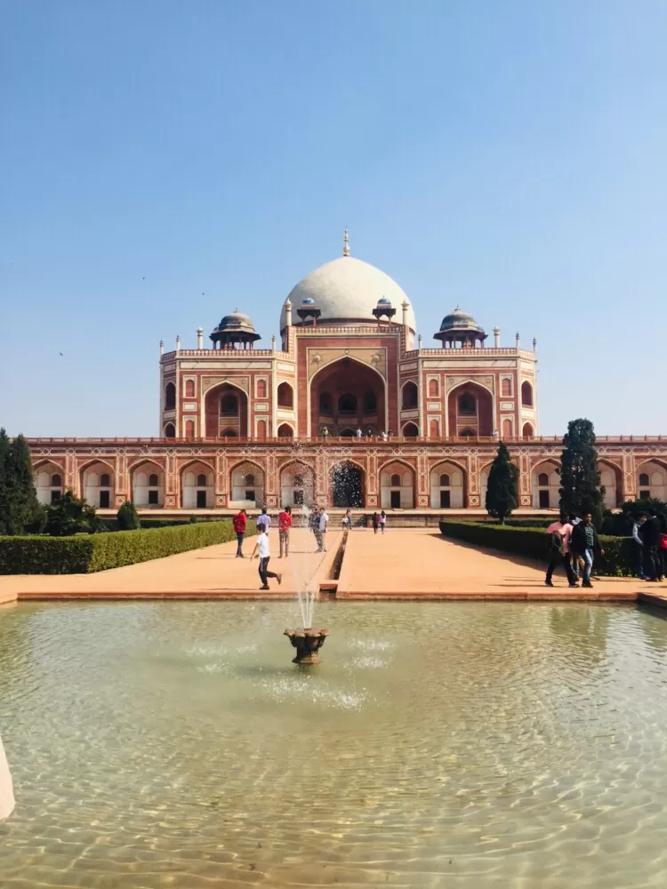 Photo of Ode To History! by Saheli Banerjee
