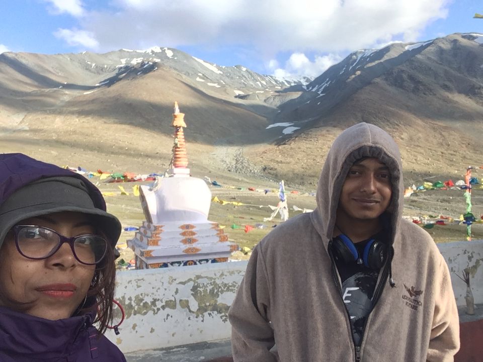 Photo of Kunzum Pass, Dhar Thachakarpo, Himachal Pradesh by Rosy Paul Chowdhury