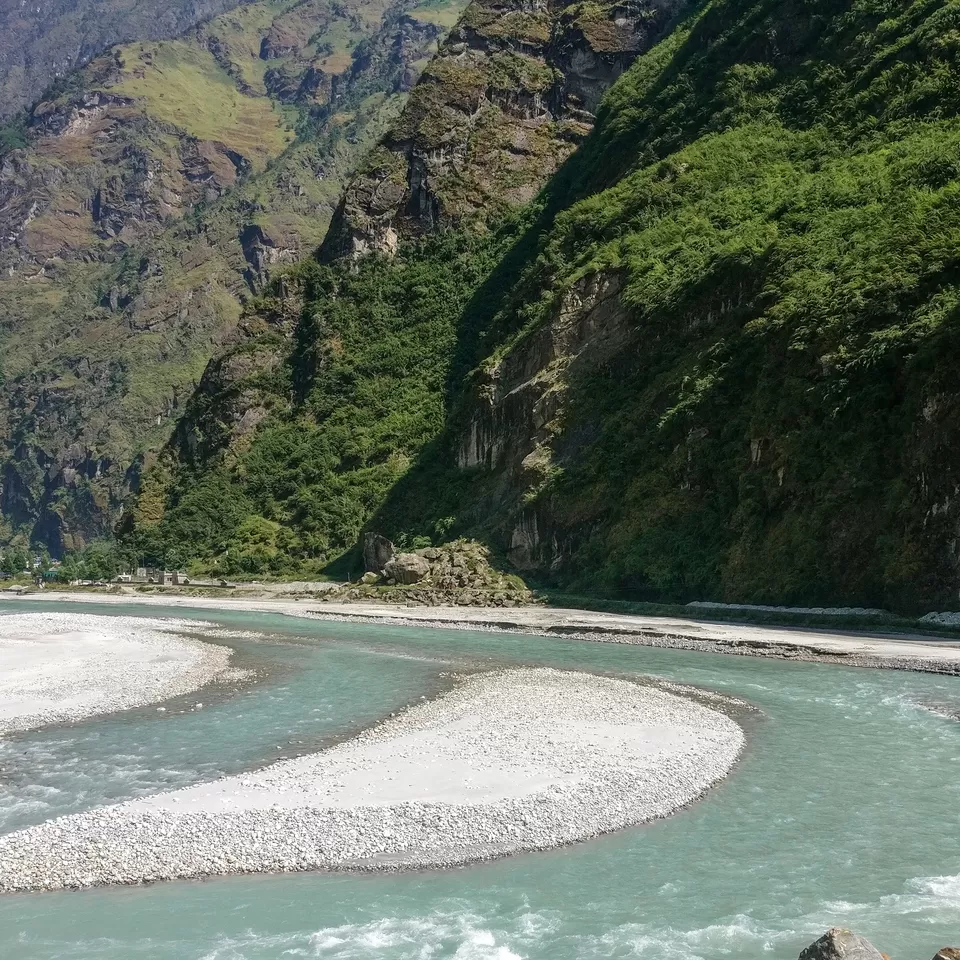 Photo of Manang, Nepal by Creedaz
