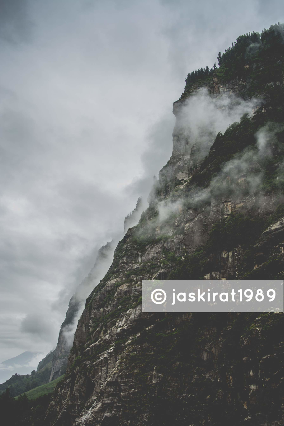 Photo of Chika, Bashisht, Himachal Pradesh, India by Jaskirat Singh