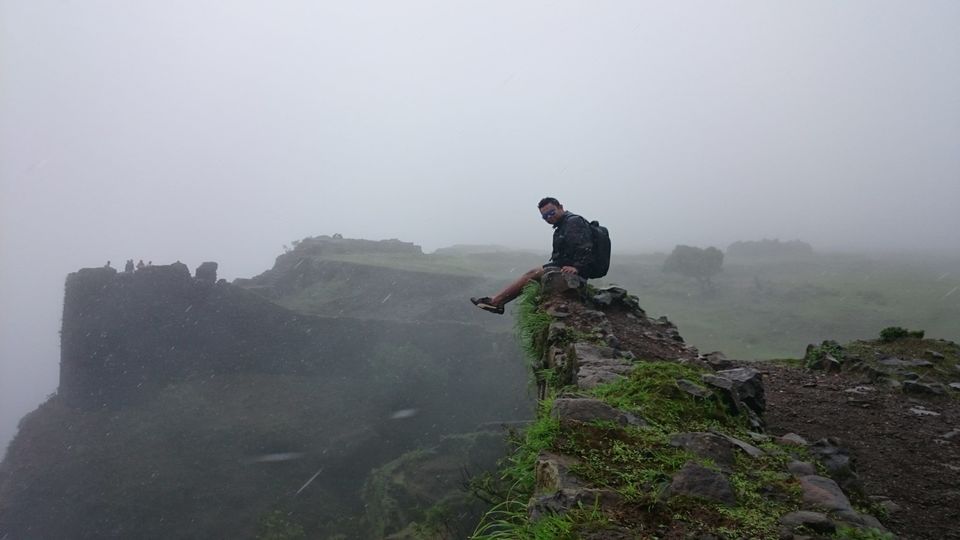 Photo of Korigad - Place of Backward Waterfall 6/15 by Manish