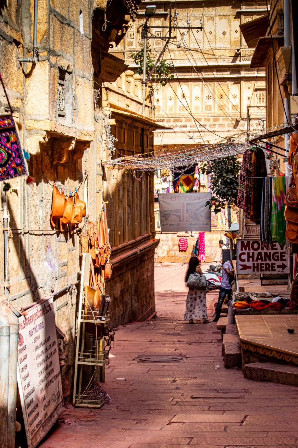 Photo of Jaisalmer Fort, near Gopa CHOCK, Dhibba Para, Manak Chowk, Amar Sagar Pol, Jaisalmer, Rajasthan, India by Himanshu Aggarwal