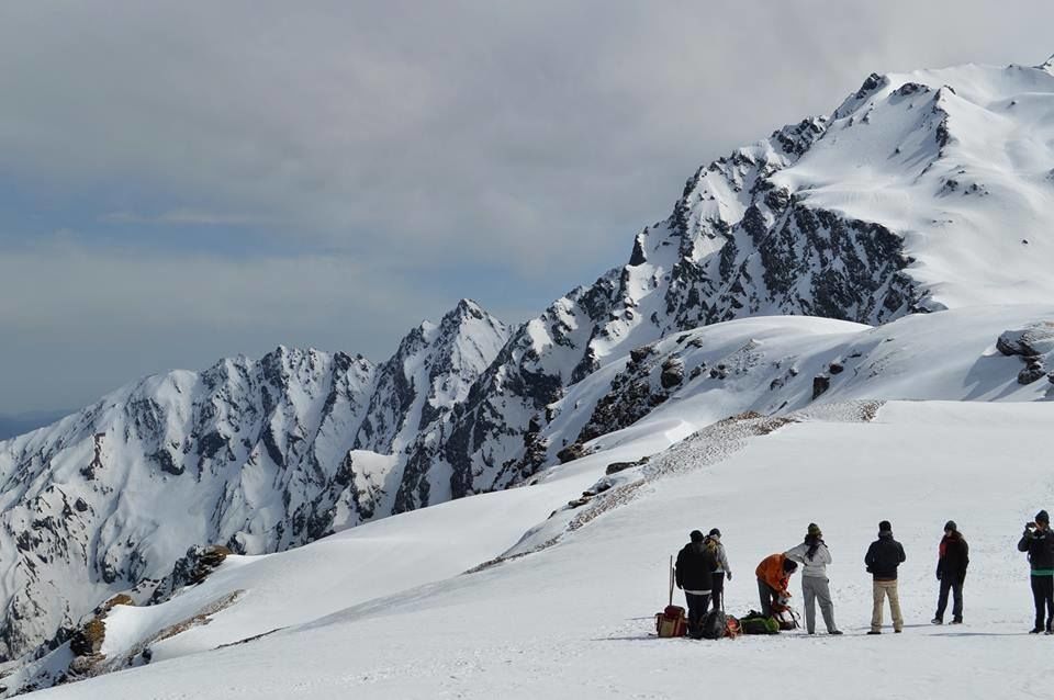 where is sar pass trek