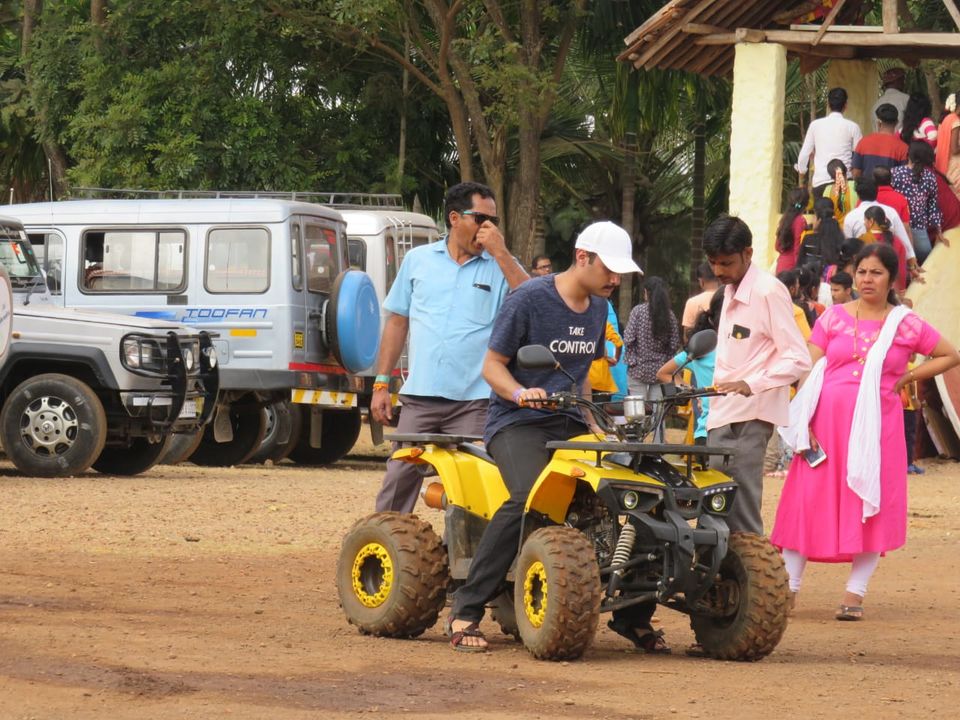 Photo of North Karnataka's Green Heaven: Trip To Agadi Thota 12/17 by TrippyShip