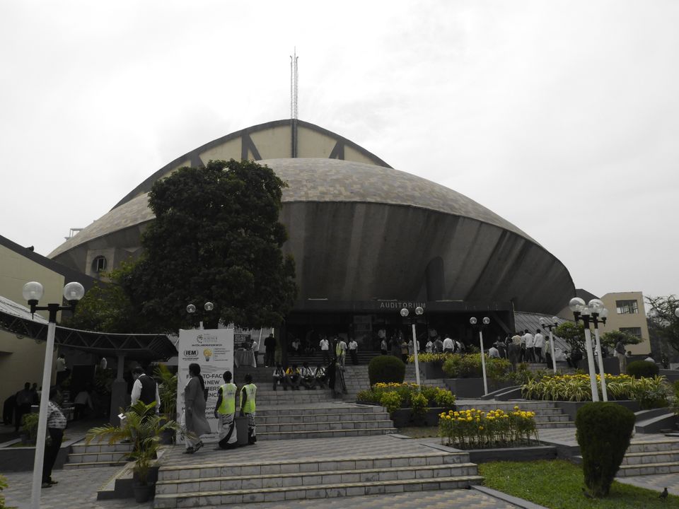 Photo of Kolkata, West Bengal, India by Vikram Pandey