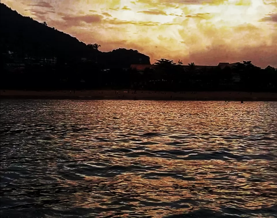 Photo of Relaxland thailand by daysimples