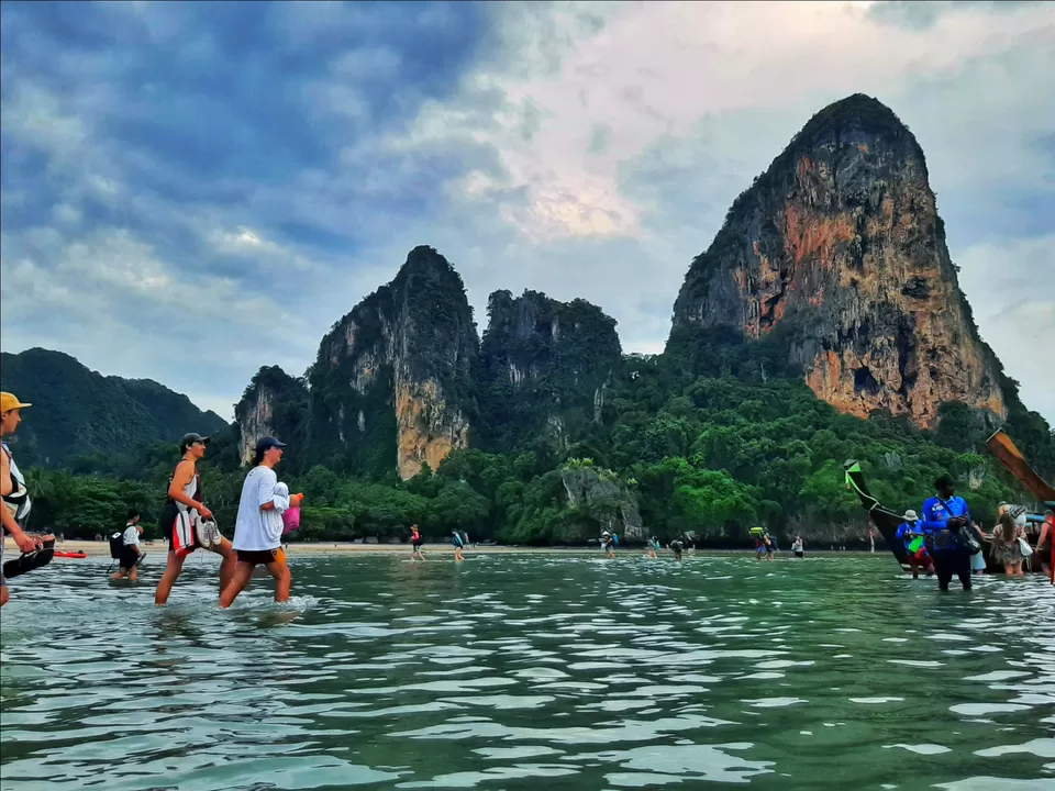 Photo of Relaxland thailand by daysimples