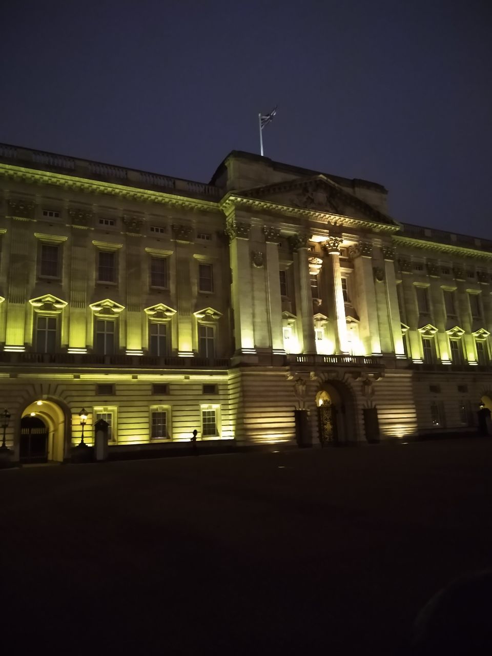 Photo of London by Sameer Tawde