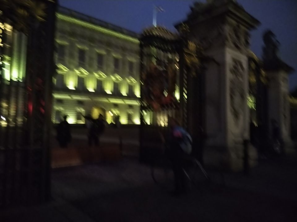 Photo of London by Sameer Tawde
