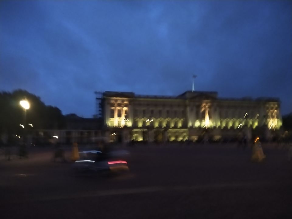 Photo of London by Sameer Tawde