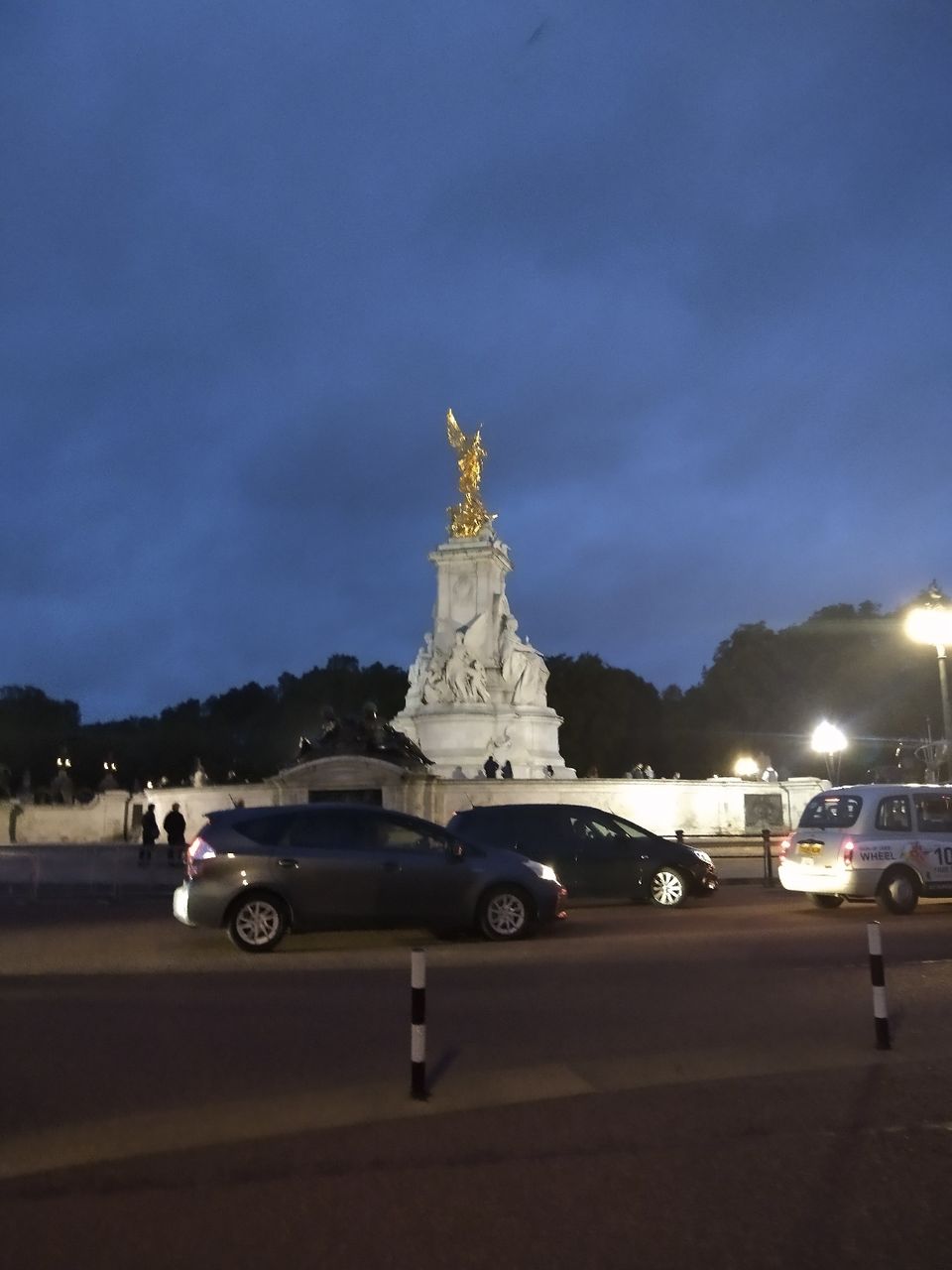 Photo of London by Sameer Tawde