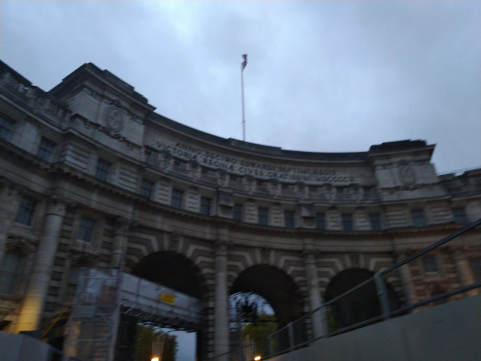 Photo of London by Sameer Tawde
