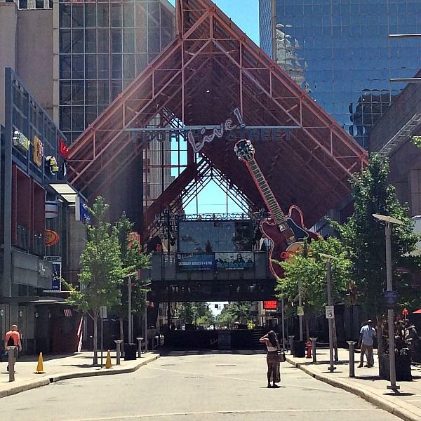 Photo of Downtown Louisville Kentucky for Families 5/7 by Brook