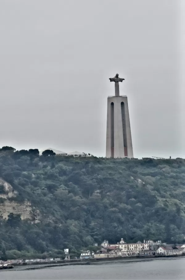 Photo of Lisbon, Portugal by Brook