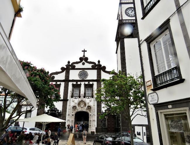Photo of A Rainy Walk Through Ponta Delgada, Azores by Brook