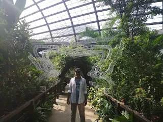 Photo of Marina Gardens Drive, Gardens by the Bay, Singapore by nomadic_ab