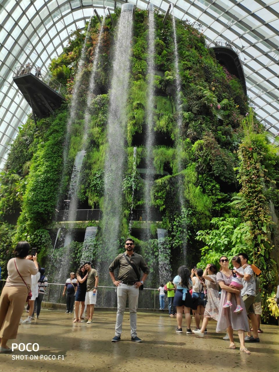 Photo of Singapore, a country with everything. by Nikhil Nanaware
