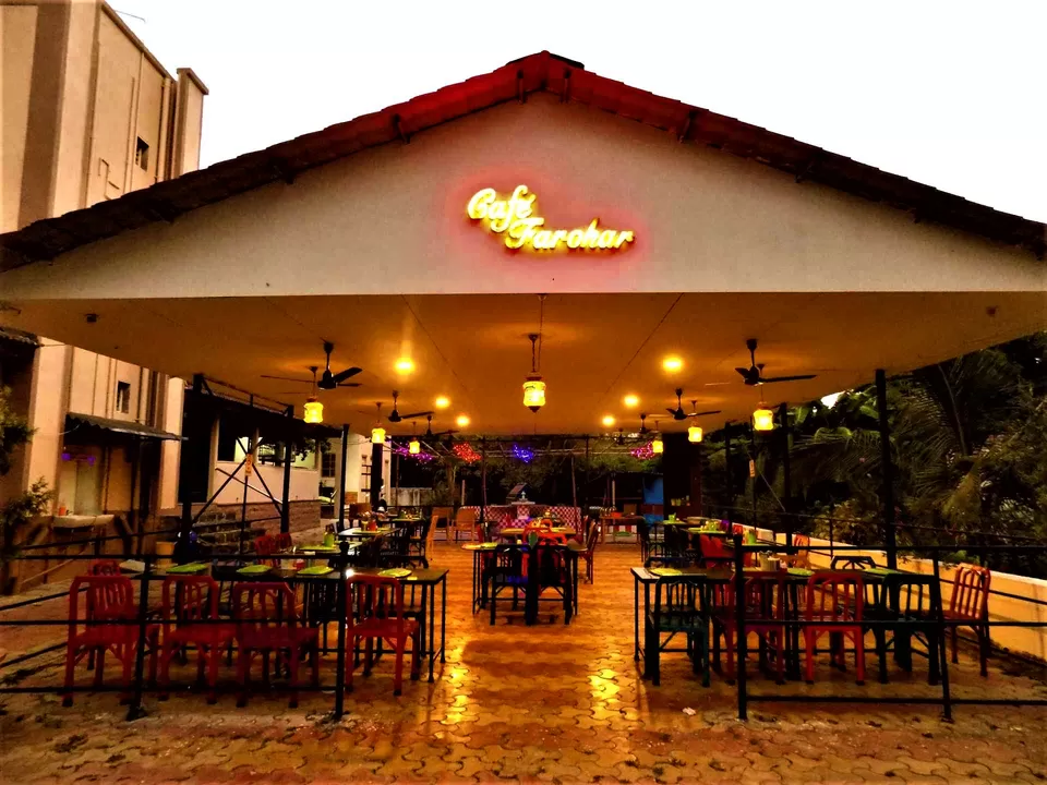 Photo of Cafe Farohar, Udvada, Gujarat, India by Dipan Bhatt