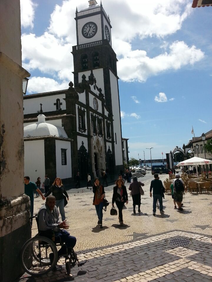 Photo of Paradise in the middle of the ocean at São Miguel Island 8/33 by Anthony Lucas
