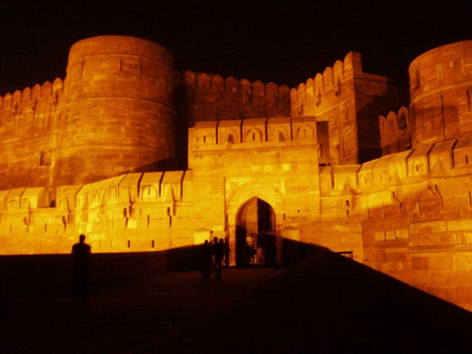 Photo of Top 9 Things To Do In Agra At Night 1/9 by Shiksha