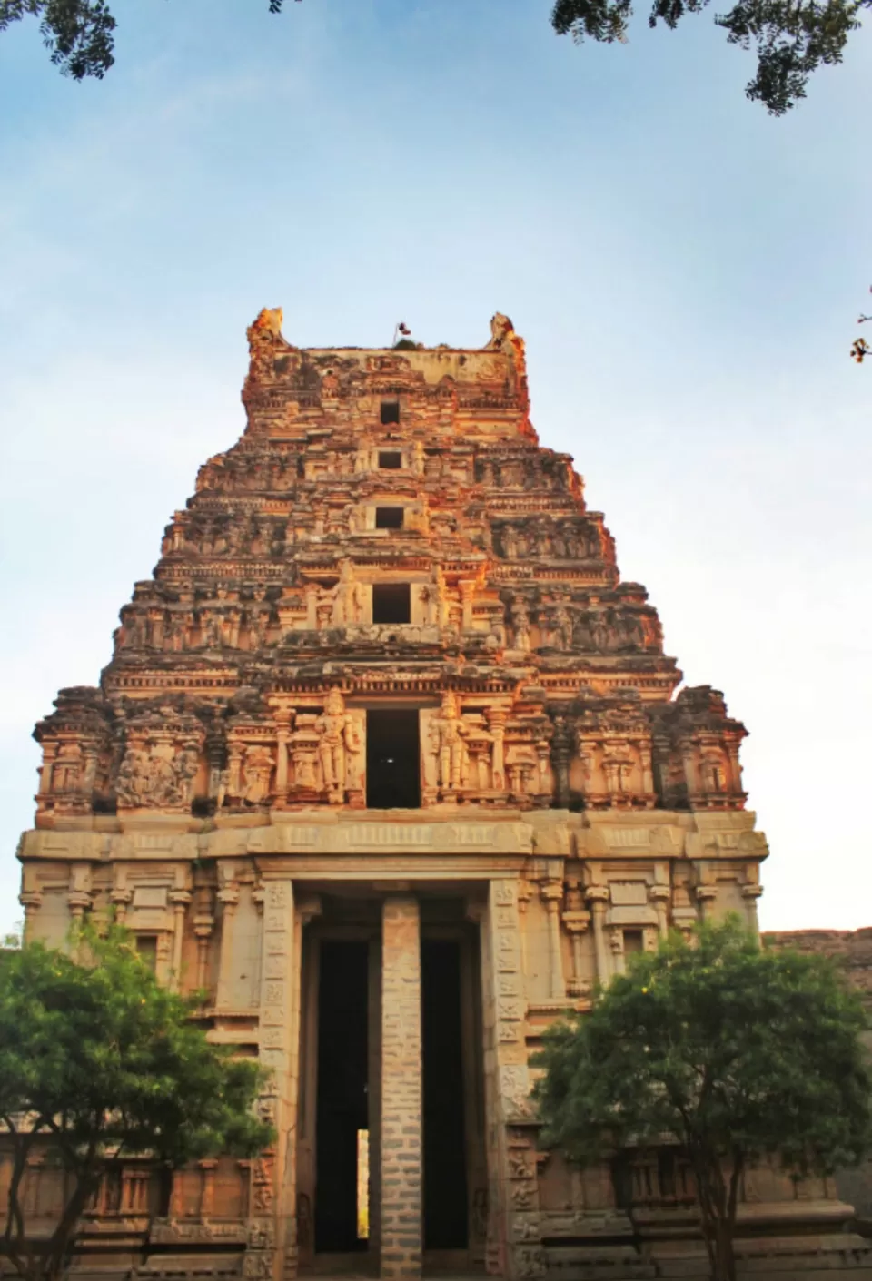 Photo of HAMPI!!!!Ruined City... Group of Monuments.. Deserves to be as World Heritage Site. by selva kumar