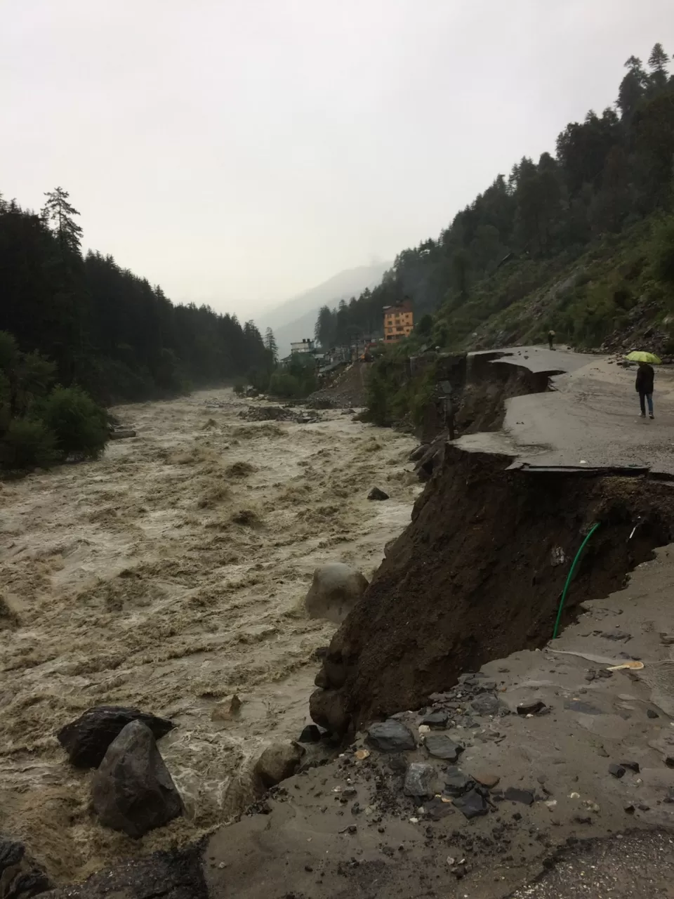 Photo of Manali a beautiful place but tragic trip of my life #neardeathexperience by Rao Kamal