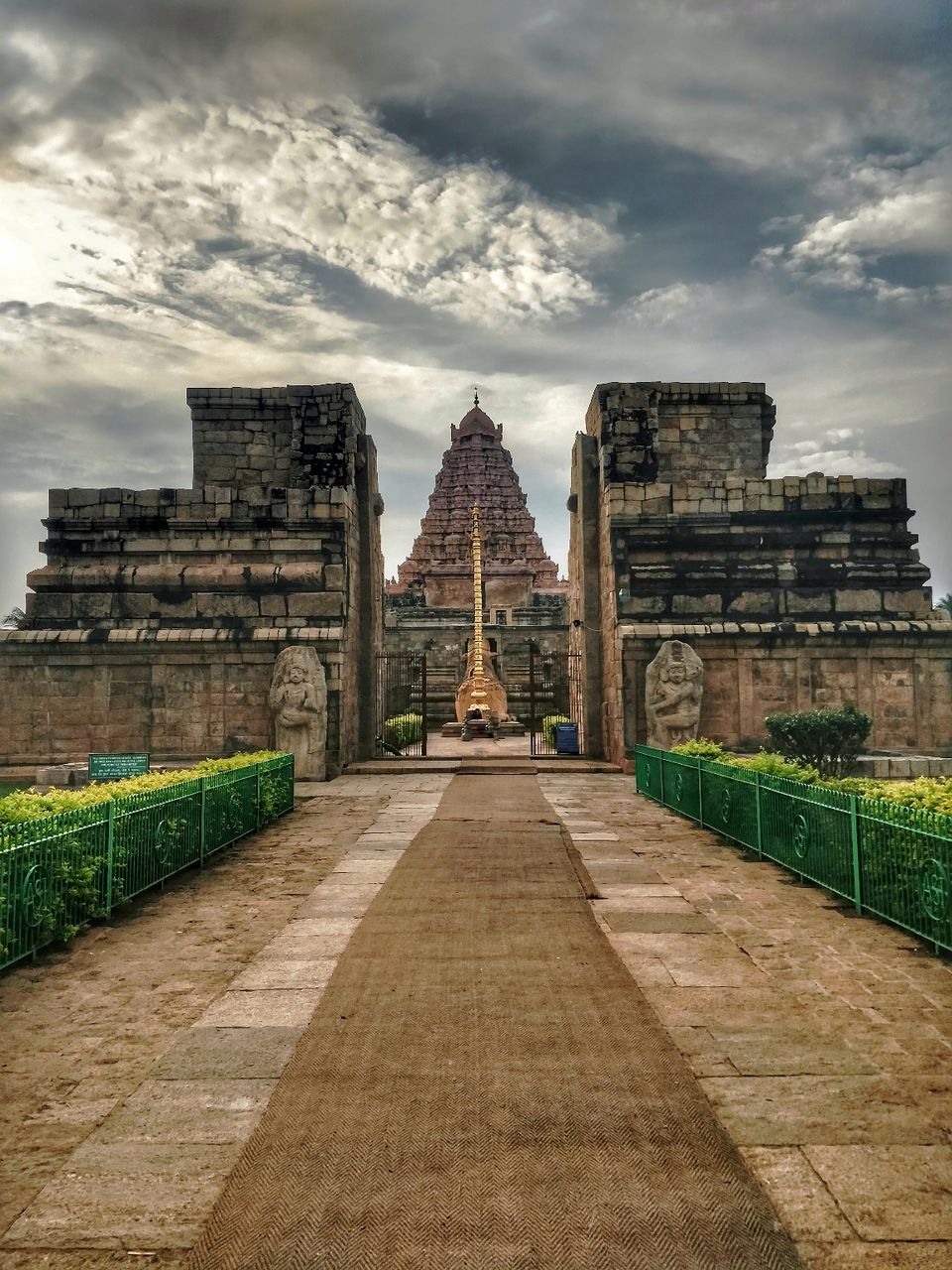 Photo of Gangaikonda Cholapuram, Tamil Nadu, India by abhijit yeole