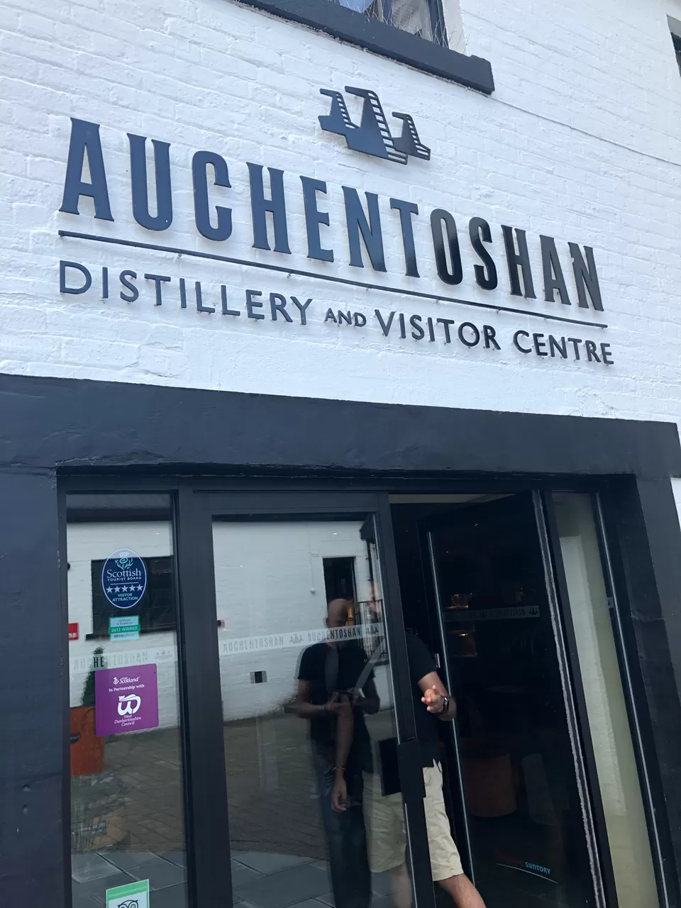 Photo of Glasgow, Scotland, UK by travelstar99 