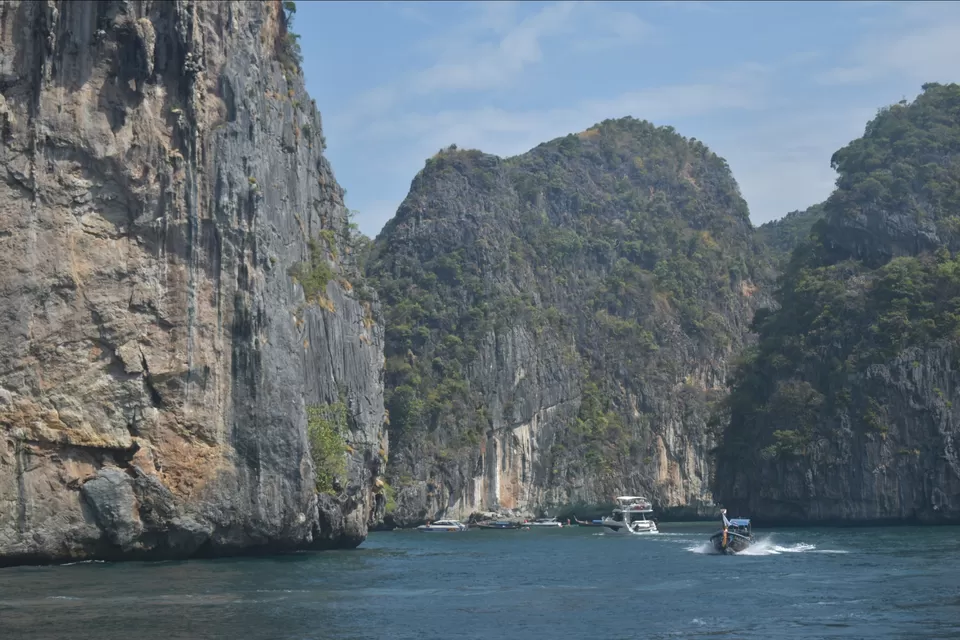 Photo of Thailand by Komal Manav