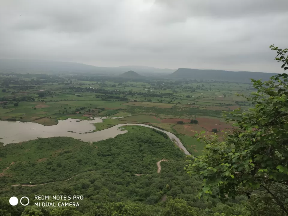 Photo of Madhya Pradesh State Highway 27, Sukhlia, Amrutapura colony, Sukhlia, Indore, Madhya Pradesh, India by Brijesh Dwivedi