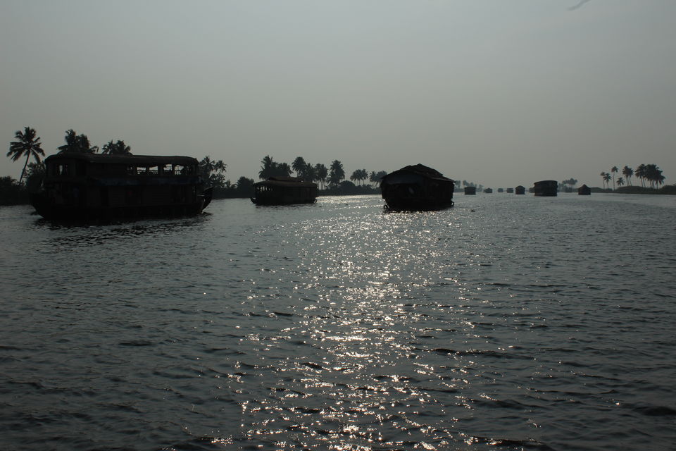 Photo of Kumarakom - The Back Water Beauty of Kerala by Koushik Dhar