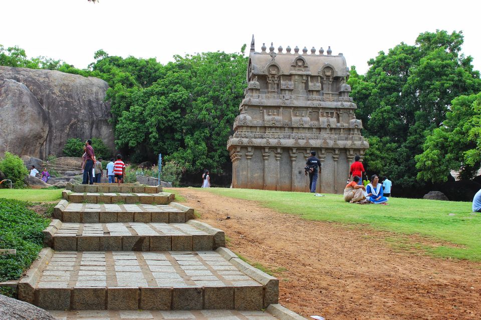 Photo of Krishna's Butter Ball, East Raja Street, Mahabalipuram, Tamil Nadu, India by Koushik Dhar